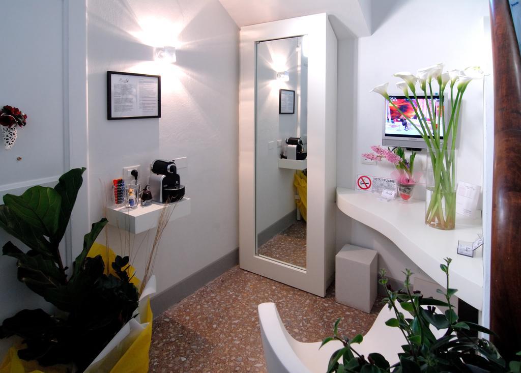 Il Piccolo Rooms Pontedera Exterior photo